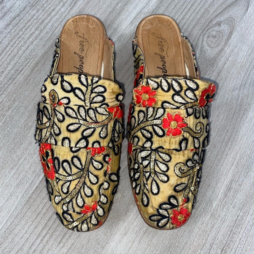 Free People At Ease Embroidered Mules Women’s Size 36, US 6